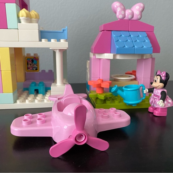 LEGO Duplo 10942 DISNEY Junior MINNIE'S HOUSE AND CAFE Daisy 75 pieces - Picture 8 of 16